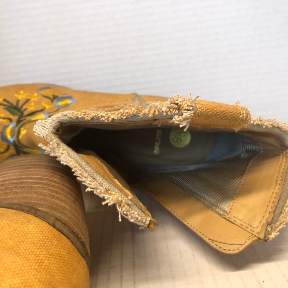 La Strada Western Floral Embroidered Ankle Boots Size 38 - US 7.5 - Picture 12 of 13